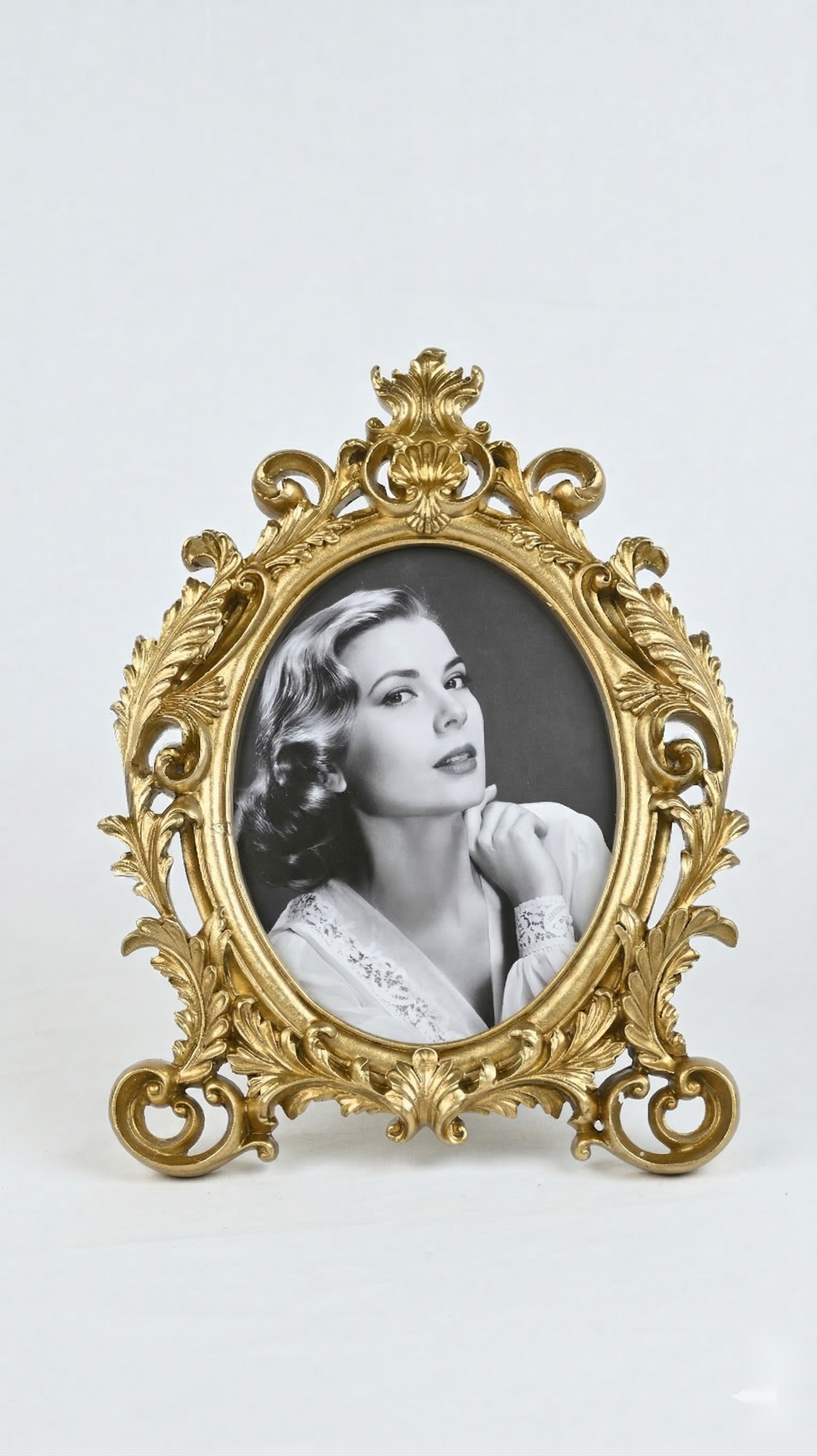 Heritage Oval Photo Frame 6 X 8