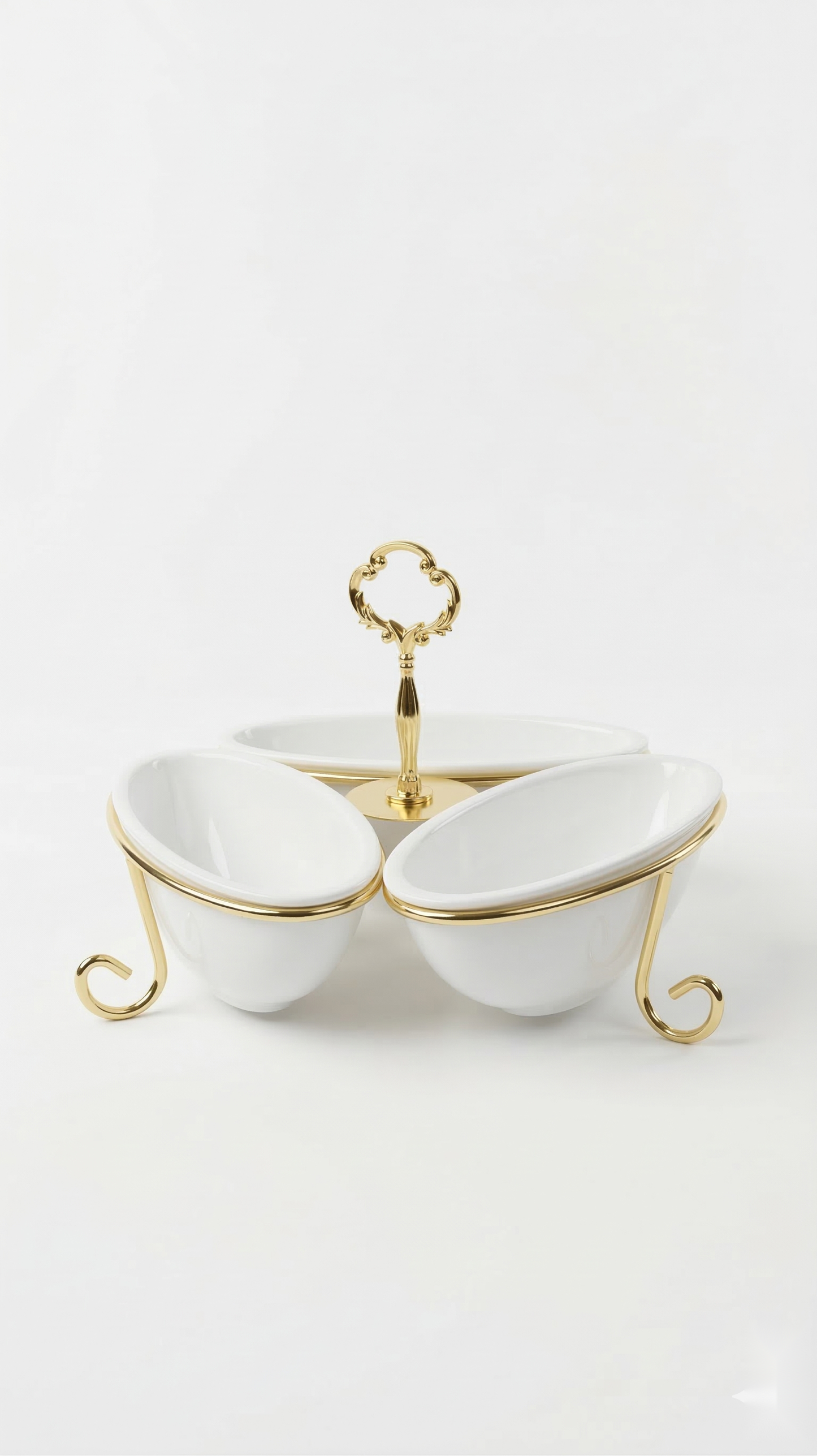The Royal Clover Serving Bowl
